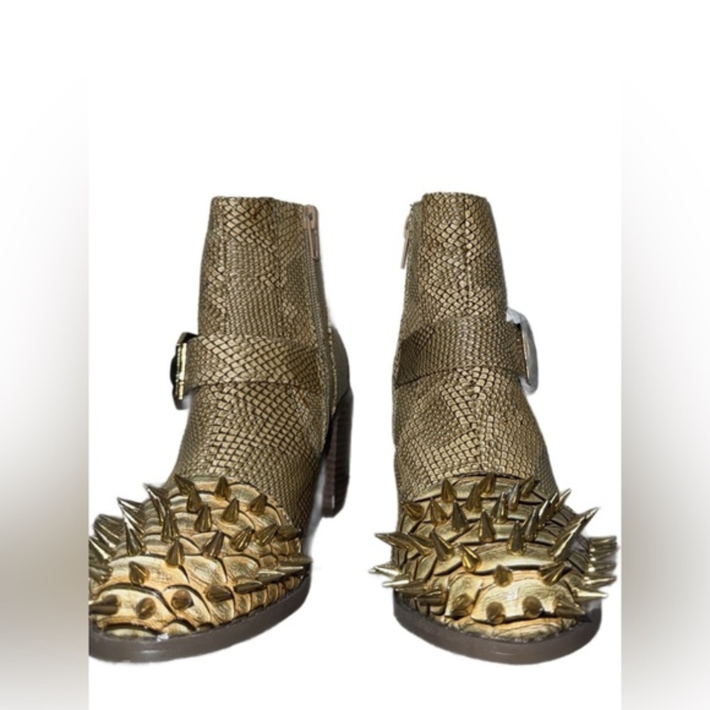 *New In Box* Spike Toe Booties - Picture 1 of 5
